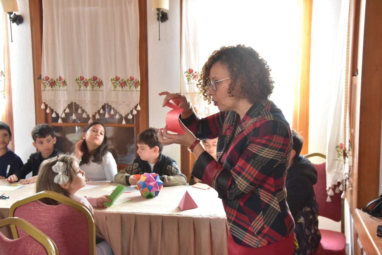 MSKÜ’de Origami Atölyesi: Çocuklar Katlayarak Geometrinin Sırlarını Öğrendi 8